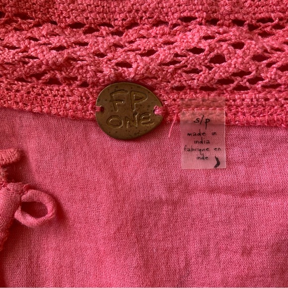 FP One Free People Rosalind Pink Coral Crochet Cotton Top Small - Picture 10 of 13